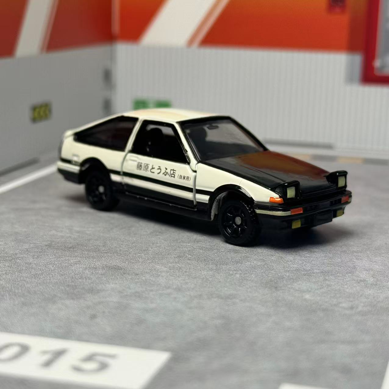 Takara Tomy Tomica NO.145 Seri - Model Kit Ae86 ulasan dan harga